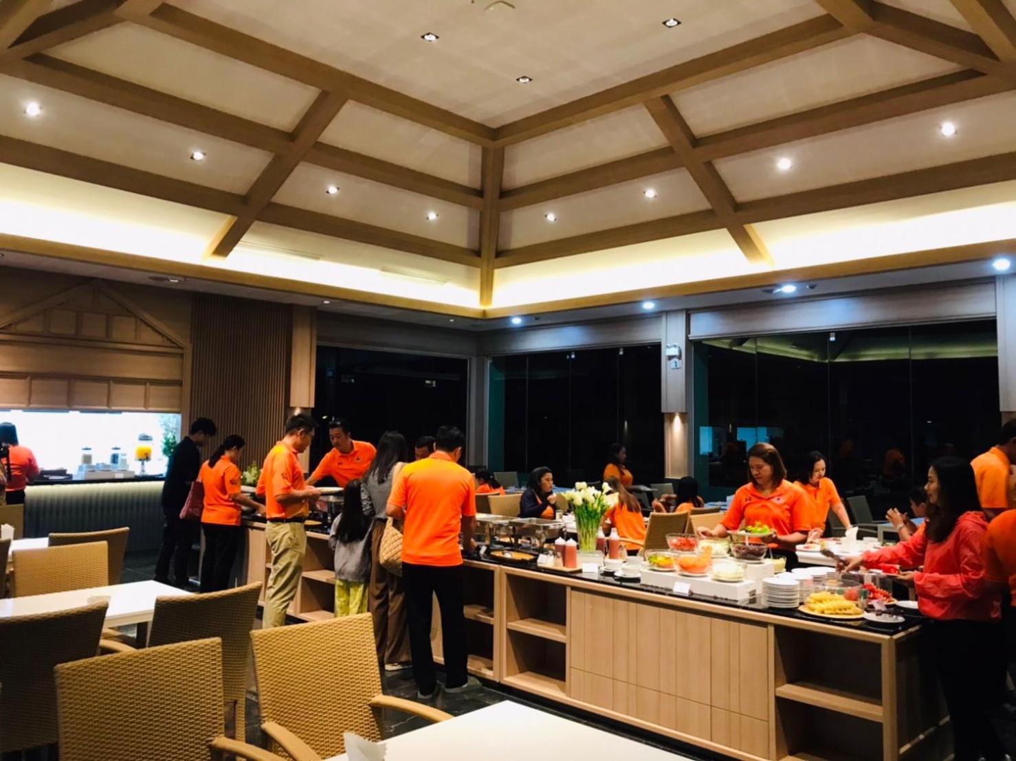 Mayflower Grande Suite Hotel Phitsanulok Exterior photo